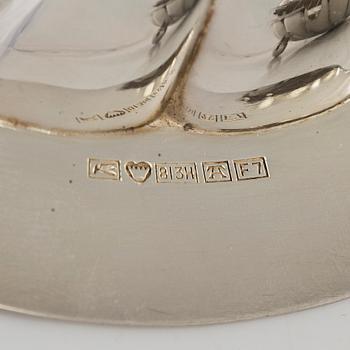 Osterimaljoja 12 kpl, hopeaa ja lasia. Auran Kultaseppä Turku 1959.