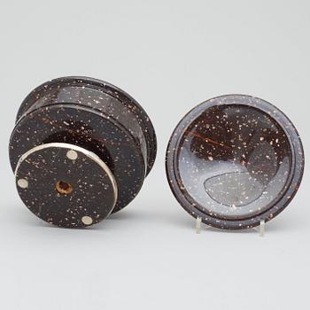 SKÅL med LOCK. Älvdalen, 1800-talets första hälft. Empire.