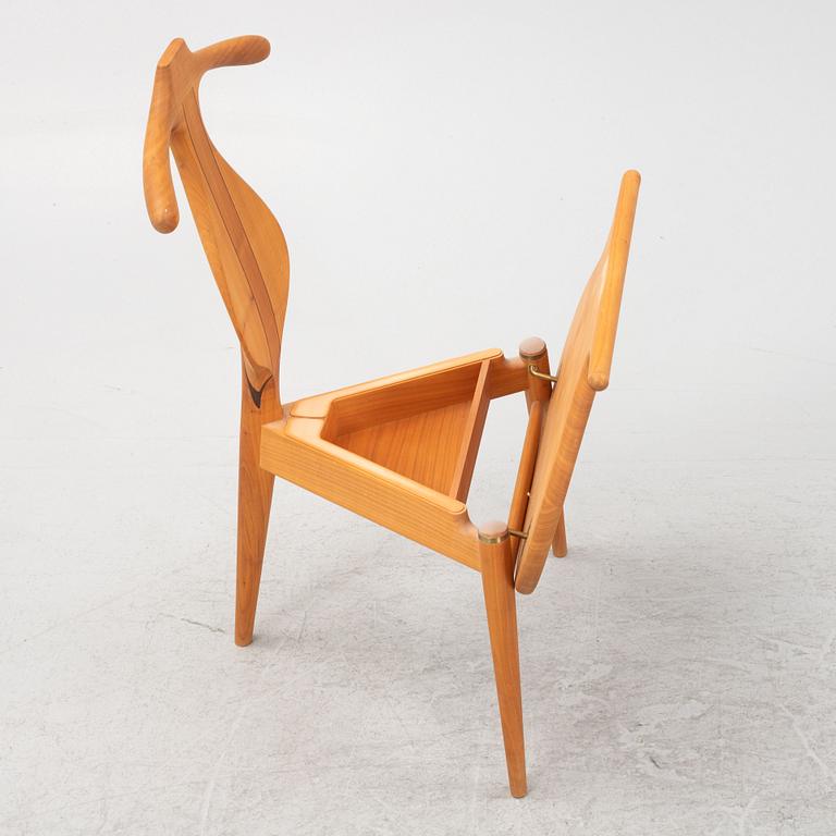 Hans J. Wegner, stol, "Jakkens Hvile/Valet Chair/PP 250",  PP Møbler, Danmark.