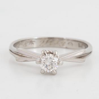 0,20 ct brilliant-cut diamond ring.