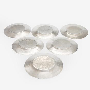 Tapio Wirkkala, lautasia, 6 kpl, hopeaa, TW 140, Kultakeskus, Hämeenlinna 1976-79.