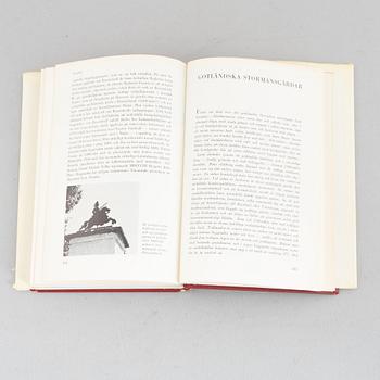 Bokverk, "Svenska slott och herresäten", 18 volymer, Allhems Förlag, Malmö, 1966-1971.