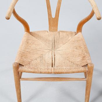 HANS J WEGNER, "Y-stolen", Carl Hansen & Son, Odense, modellen formgiven 1950.