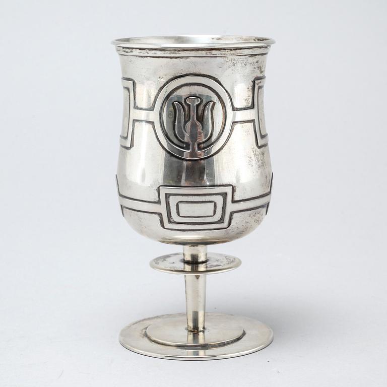 A silver beaker by Karl Norberg for C.G Hallberg, Stockholm, 1930.