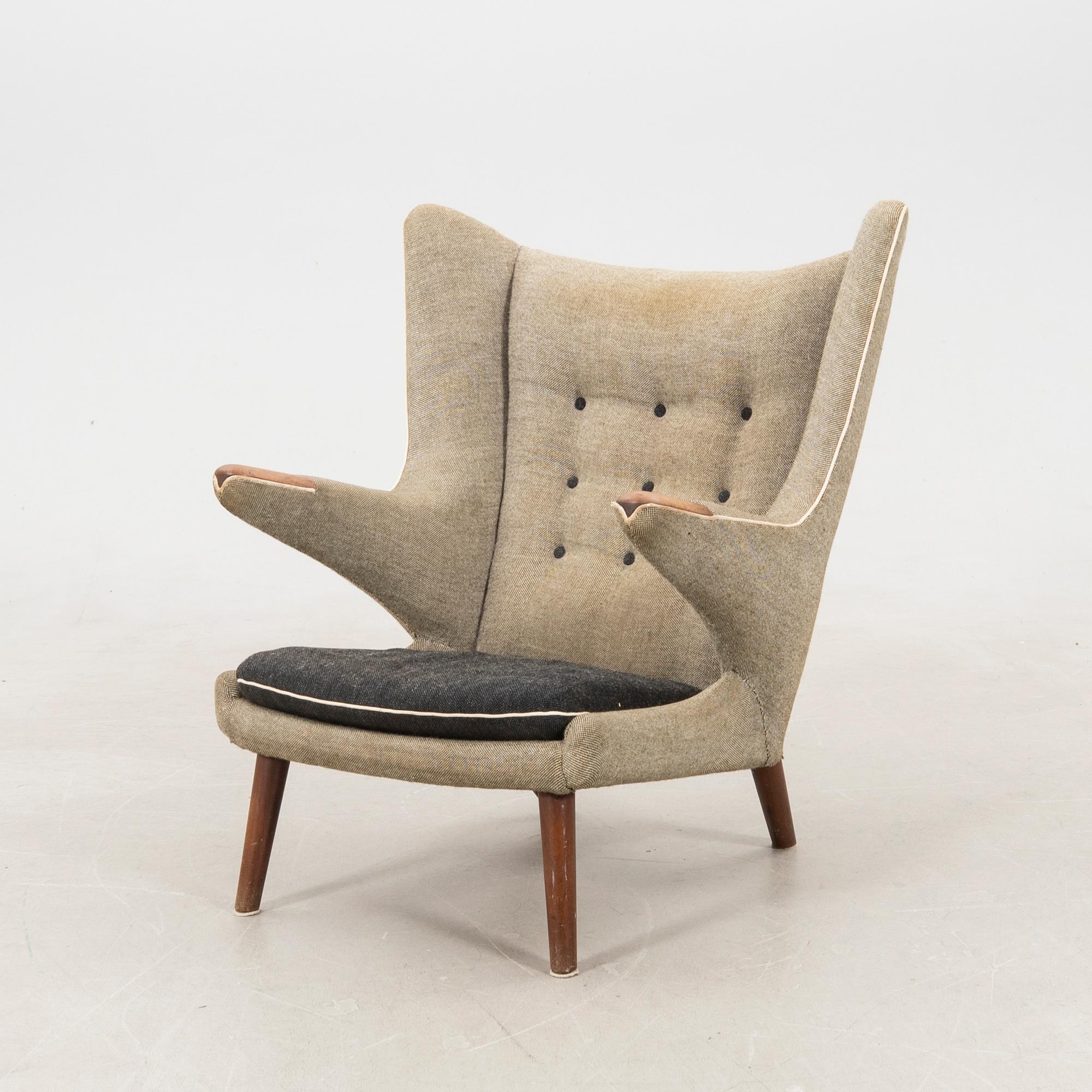 Hans J. Wegner,.