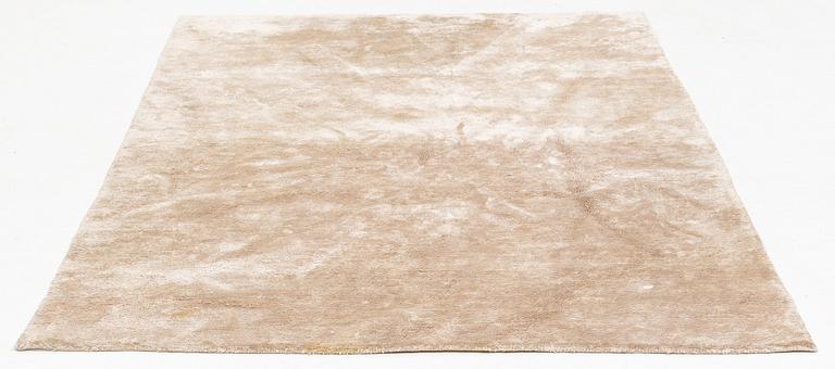 Matta, Glowb, ca 234 x 160 cm.