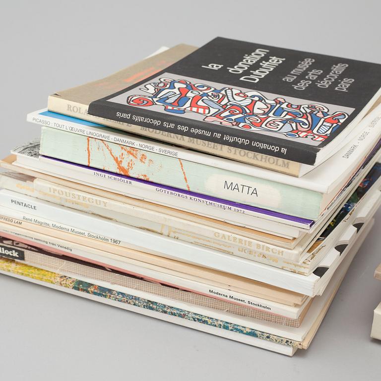 ART CATALOGUES AND BOOKS, 34 volumes.