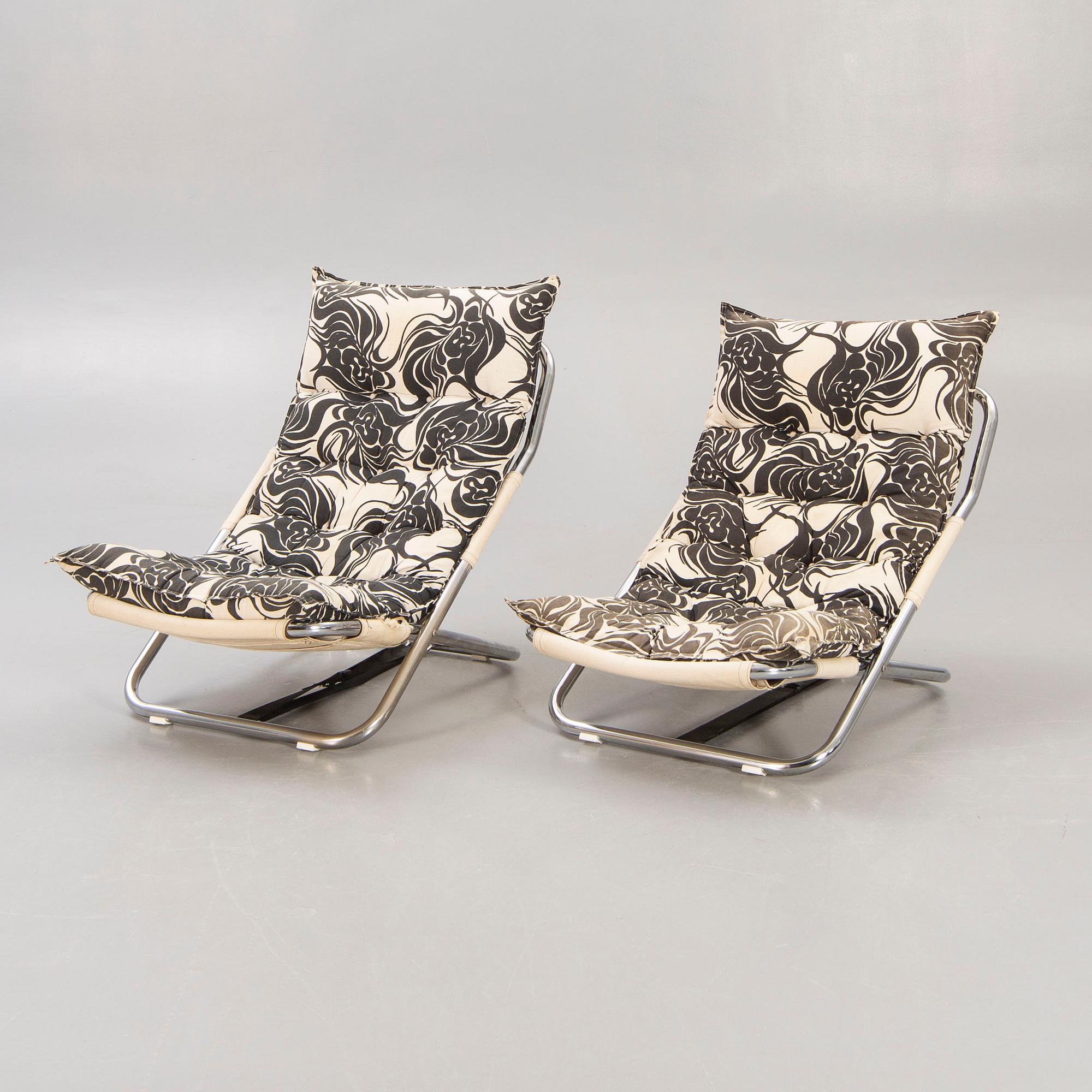 Armchairs, a pair, "Viggen", Värnamo Sängkläder AB, 1970s.