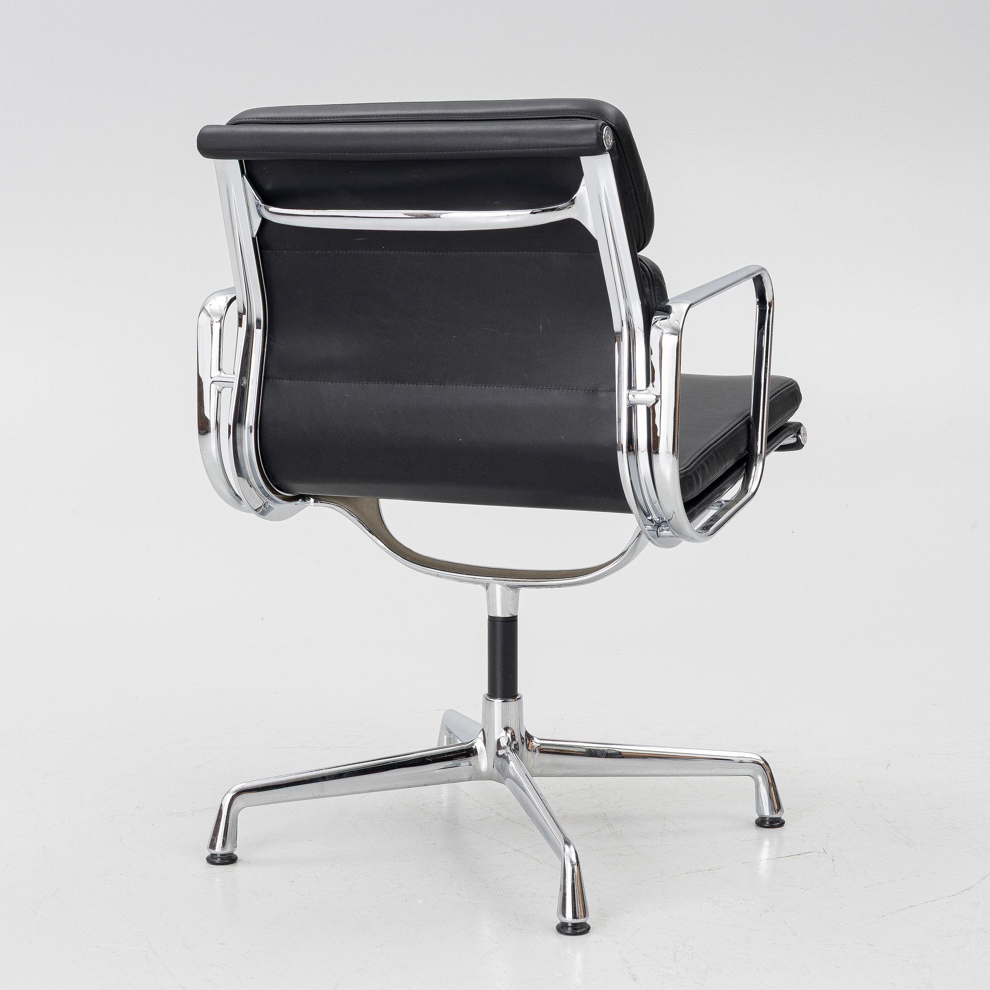 Charles & Ray Eames, Chair, “Soft Pad Alu Chair”, model EA208, Vitra.