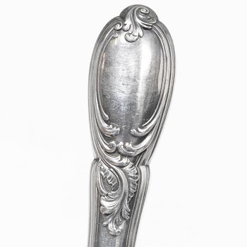 Twelve French silver knives, Hènin & Cie, Paris, circa 1900.