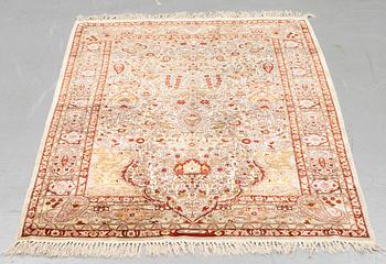 Matta Old silke Hereke, ca 152 x 110 cm.