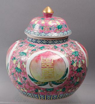 URNA MED LOCK, porslin. Kina.