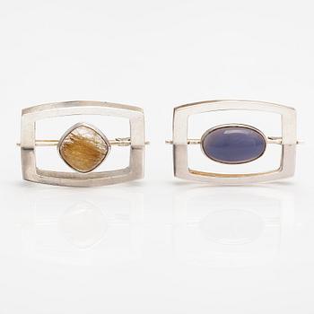 Elis Kauppi, Two silver brooches, one with a chalcedony and one with a rutile quartz. Kupittaan kulta, Turku 1961.