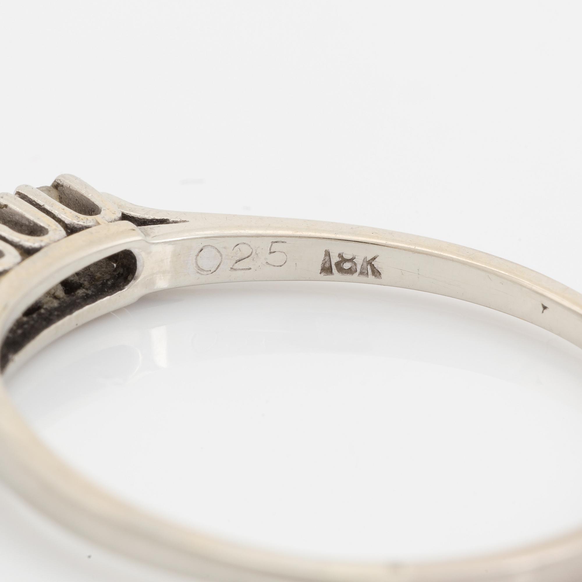 Brilliant cut diamond ring.