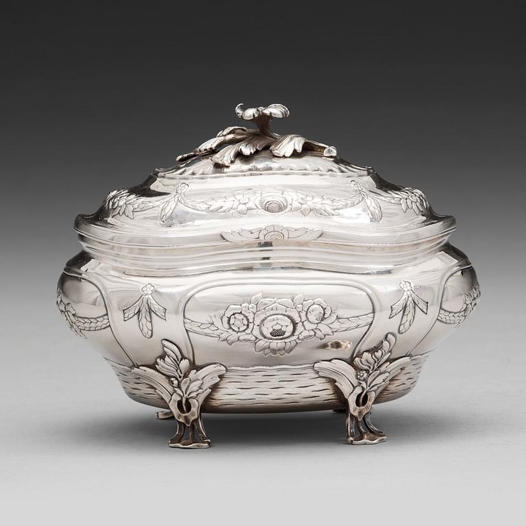 A Swedish 18th century silver sugar-casket, mark of Andreas Reutz, Gothenburg 1776.