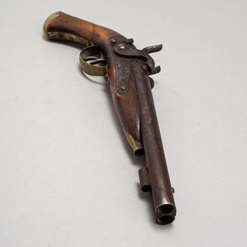 A double-barreled percussion pistol for a postillion, 1853 pattern.