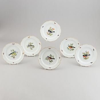 A part Meissen porcelain service, 19th and 20th century (12 pieces).