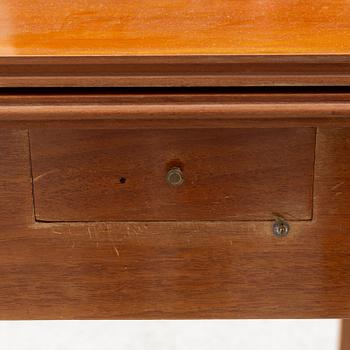 A late Gustavian card table, from around the year 1800.