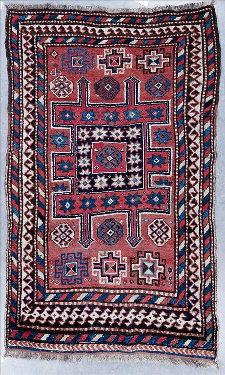 MATTA, semi-antik, sannolikt kaukasisk, ca. 200x120.