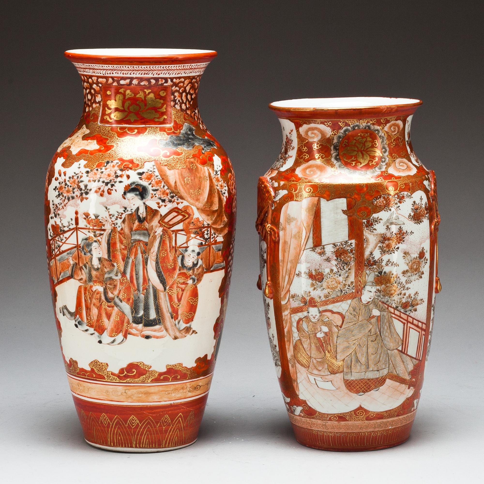 VASER, 2 st, porslin, Kutani. Japan, Meiji (1868-1912).