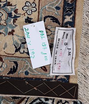 Matta, Nain, part silk, ca. 294 x 193 cm.