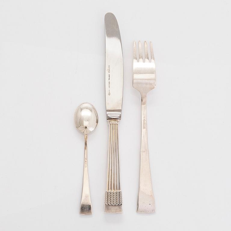 Mauno Honkanen,  a 36-piece set of 'Tähkä' silver cutlery, Tillander, Helsinki 1975 ja 1978.