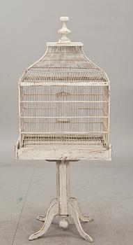 FÅGELBUR, trä. Modern tillverkning.