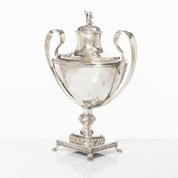 A Swedish silver sugarbowl with cover, marks of Lars Beckaman, Alingsås 1824.