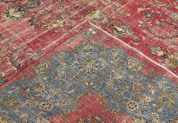 An oriental carpet, so-called 'Vintage', c. 400 x 290 cm.