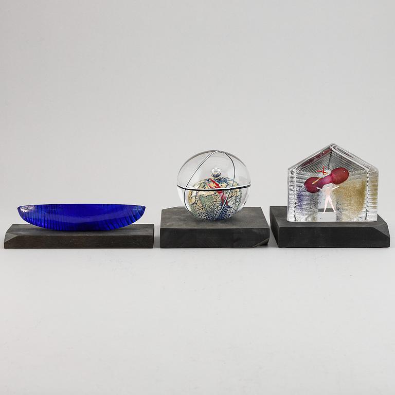 Bertil Vallien, three Kosta Boda glass sculptures.