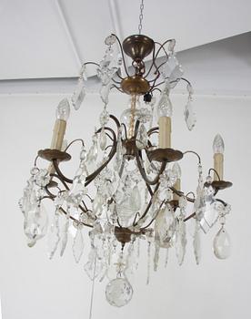 LJUSKRONA, rokokostil. H 80.
Proveniens: Git Gay.