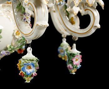 Porcelain chandelier from Dresden, around the middle of the 20th century.