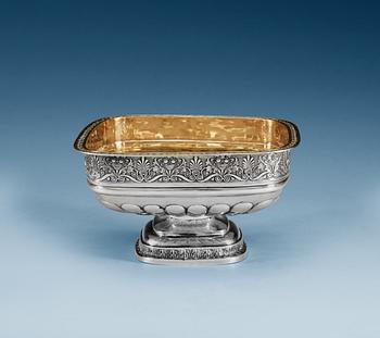825. A Russian 19th century parcel-gilt bowl, makers mark of Jakob Wiberg, Moscow 1831.