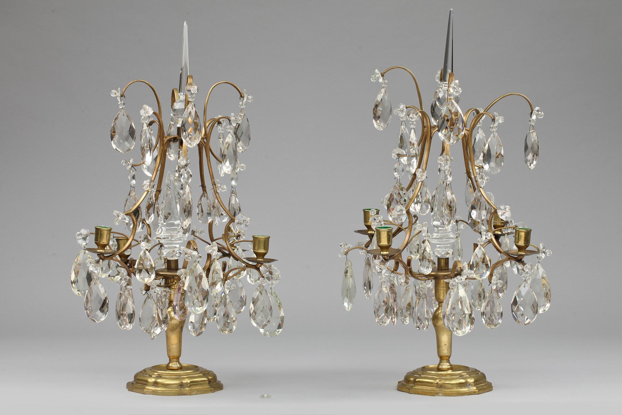 BORDSLYSTRAR, ett par, barockstil, 1900-talets första hälft.