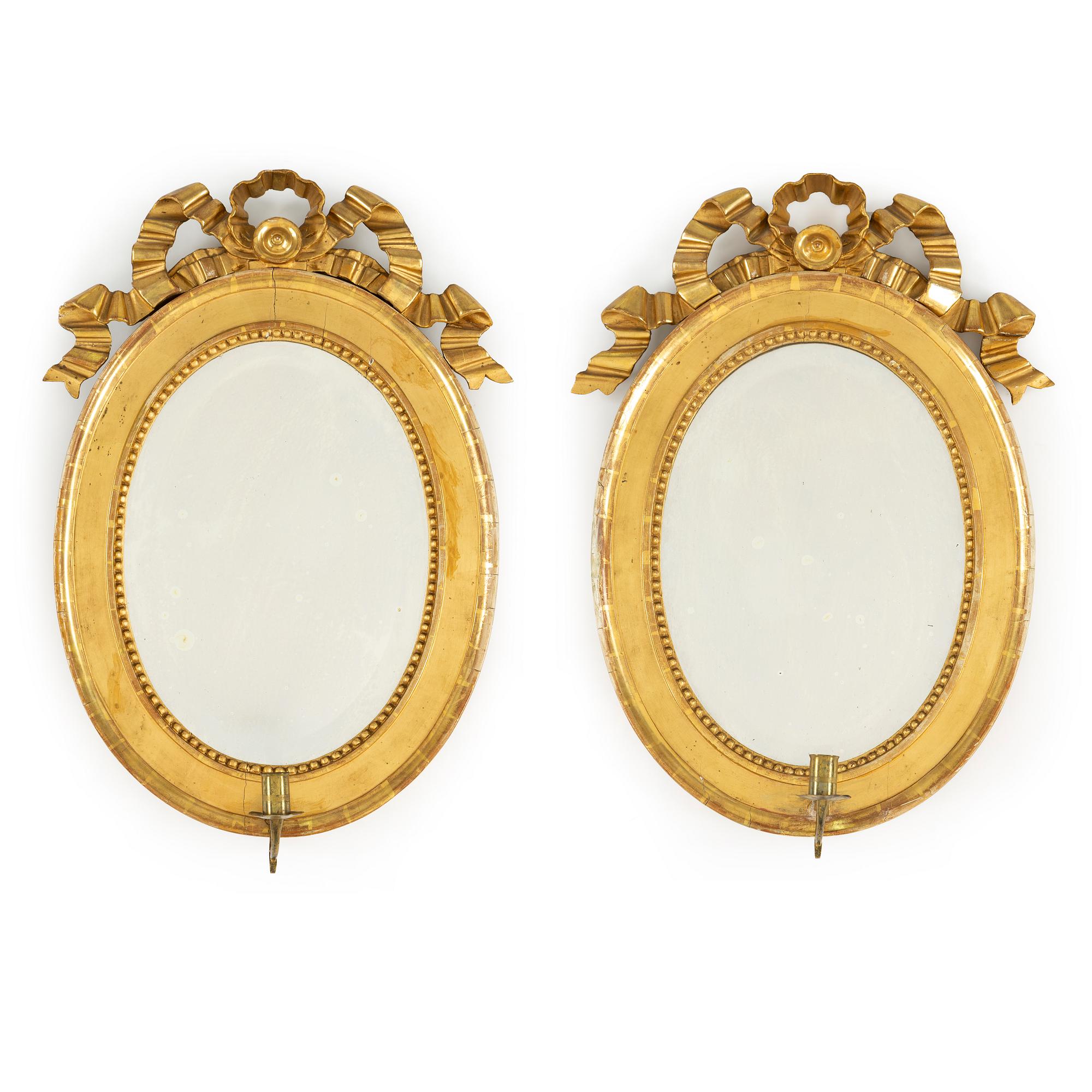 SPEGELLAMPETTER, ett par, gustaviansk stil, 1800-talets slut.