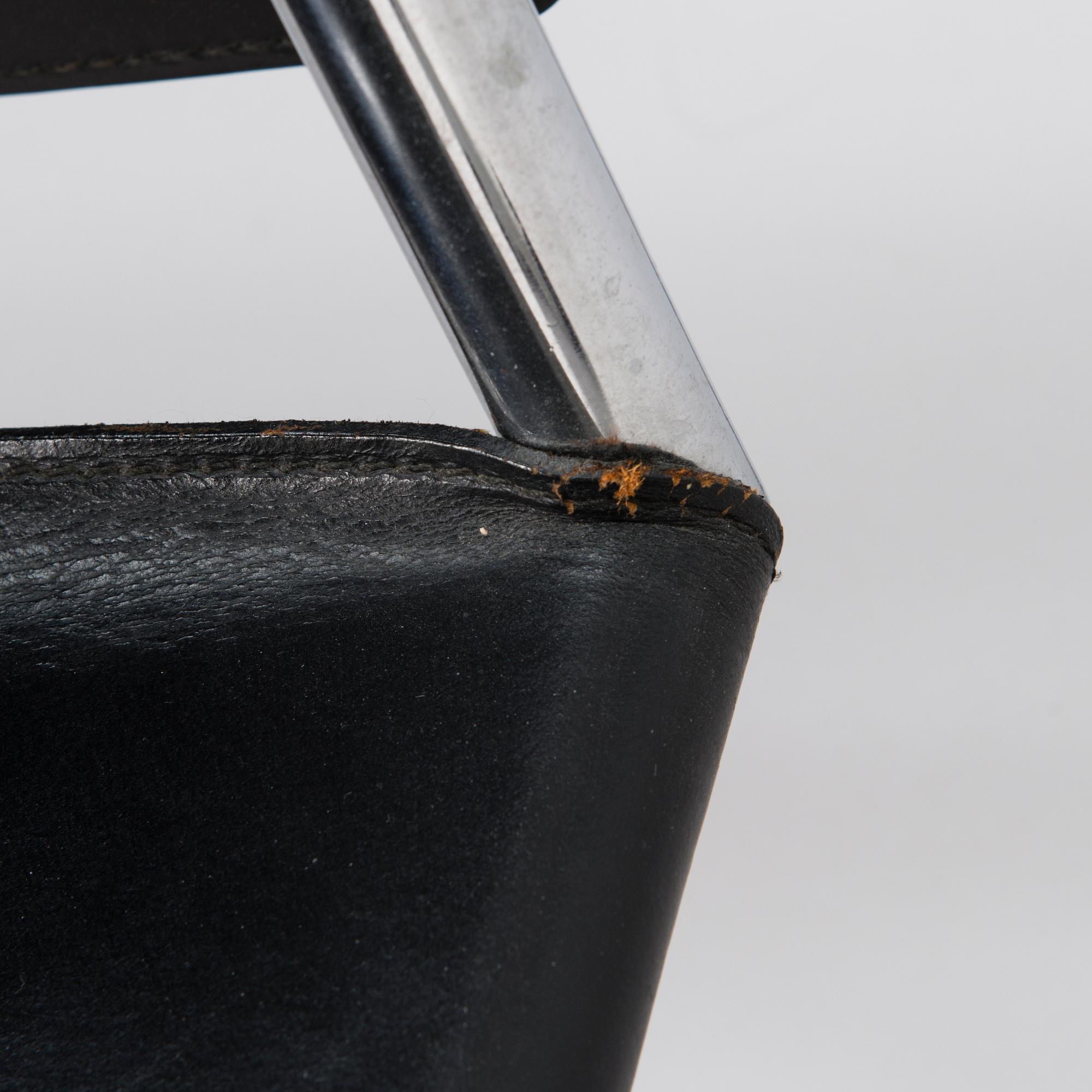 LE CORBUSIER, fåtöljer 4 st, modell LC 1, 1900-talets slut.