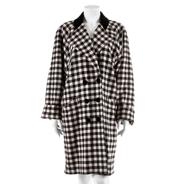 EMMANUELLE KHANH, a black and white wool coat.