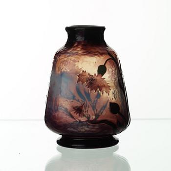 DAUM, an Art Nouveau 'Martelé' cameo glass vase, Nancy, France ca 1900.