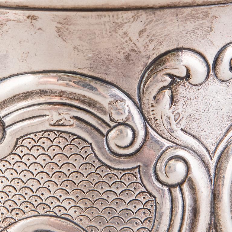 A ENGLISH TANKARD, silver, London 1772.