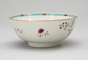 SKÅL, porslin. Qing dynastin. Qianlong 1736-95.