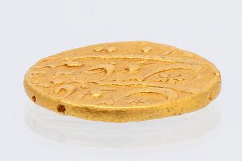 Coin, gold, Mughal Empire, Aurangzeb (AD 1658-1707), mohur, AH.1113, Khujista Bunyad mint.