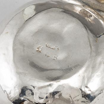 TUMLARE, 2 st samt SUPKOPP, silver, Sverige, 1700-tal.