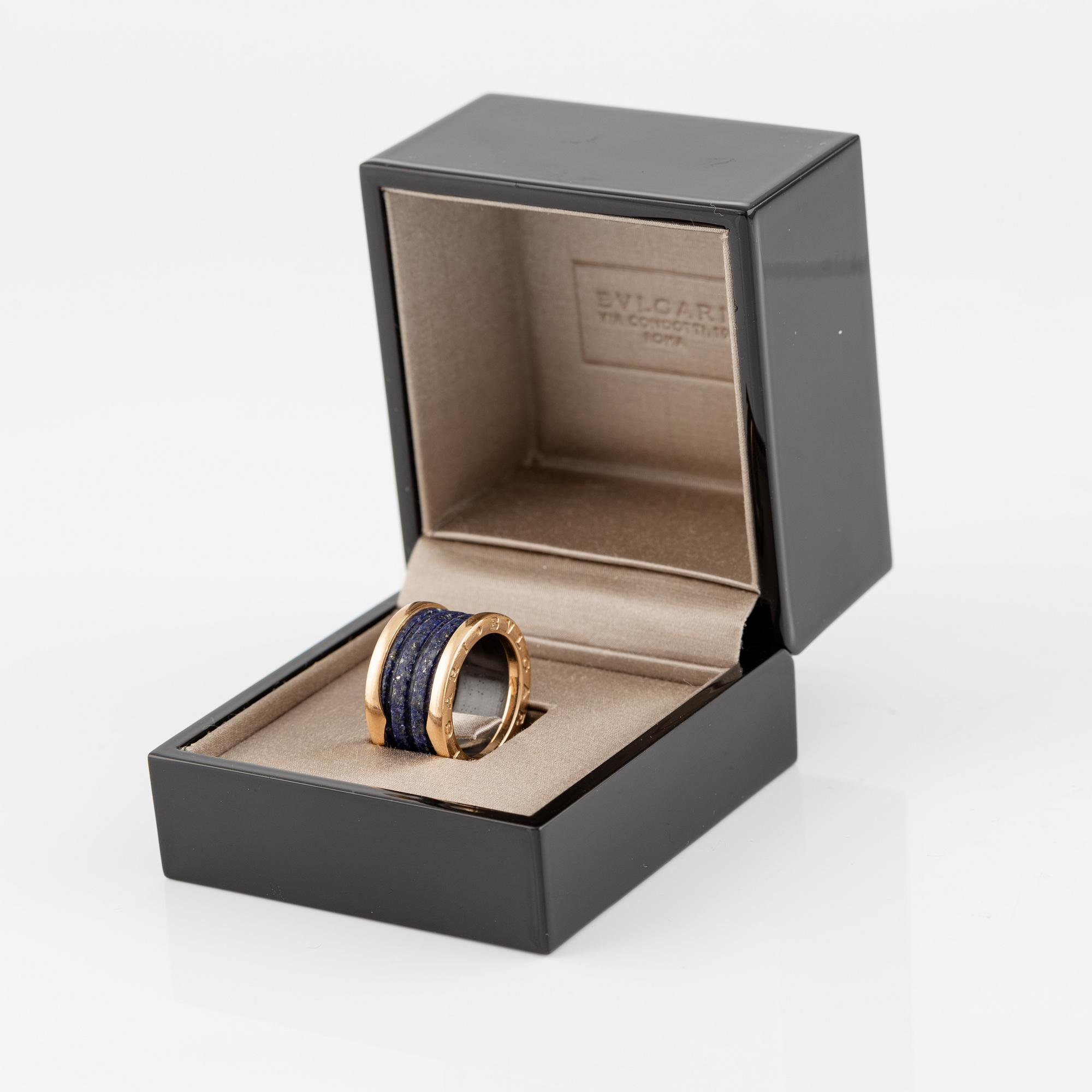 A Bulgari B.zero1 ring in rose gold with blue marble. Bukowskis