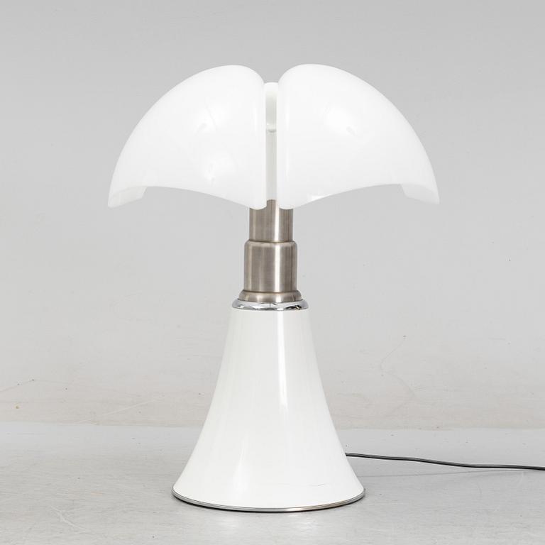 A 'Pipistrello' table lamp by Gae Aulenti for Martinelli Luce, Italy.