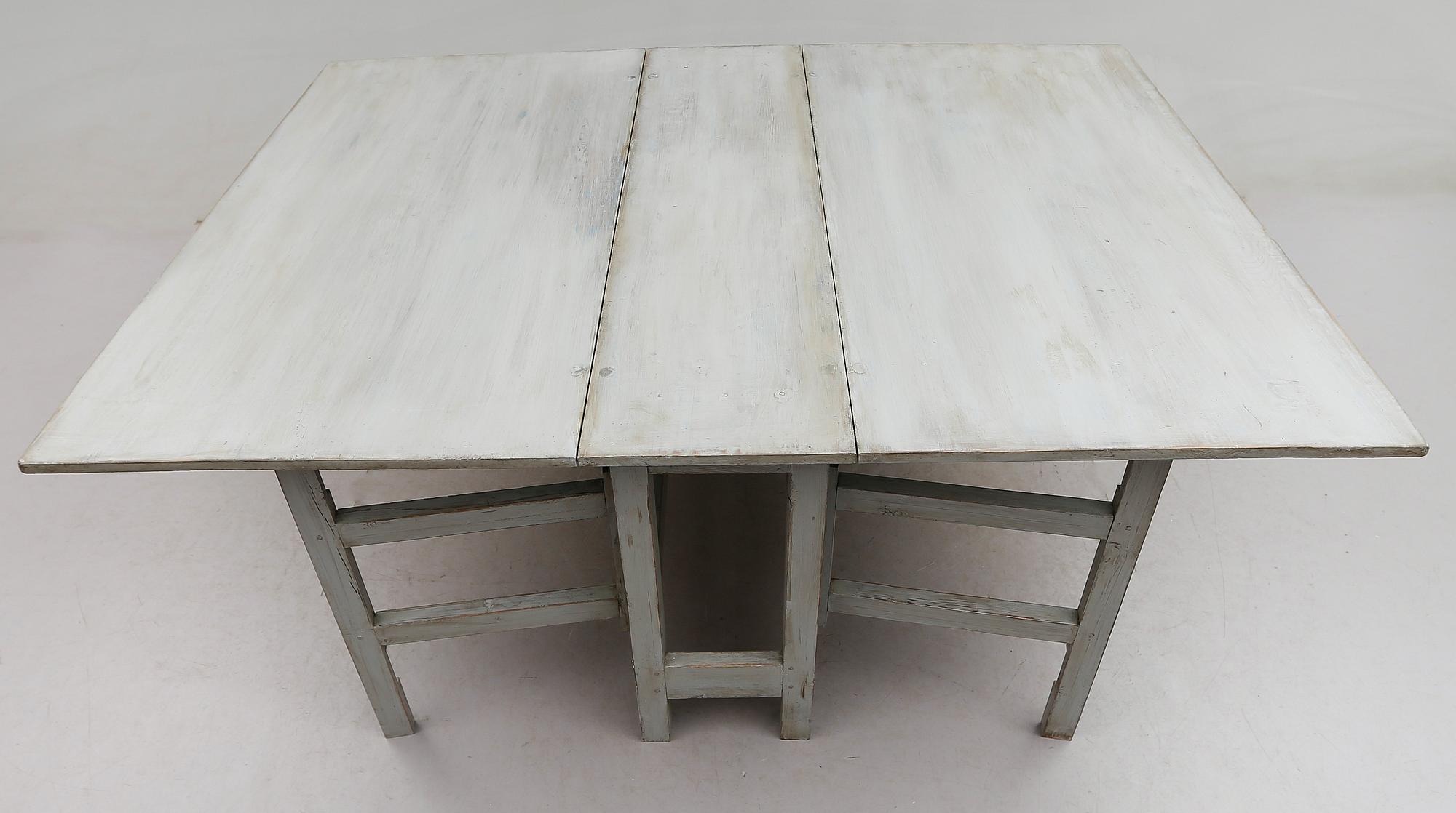 SLAGBORD, 1800-talets första hälft.