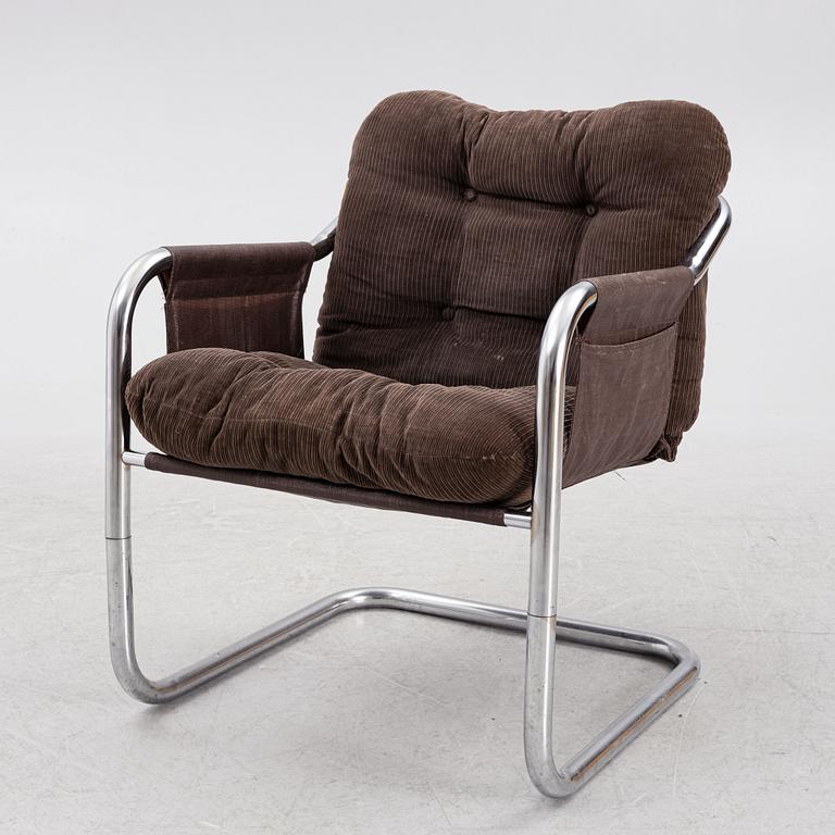 A 1970's armchair.