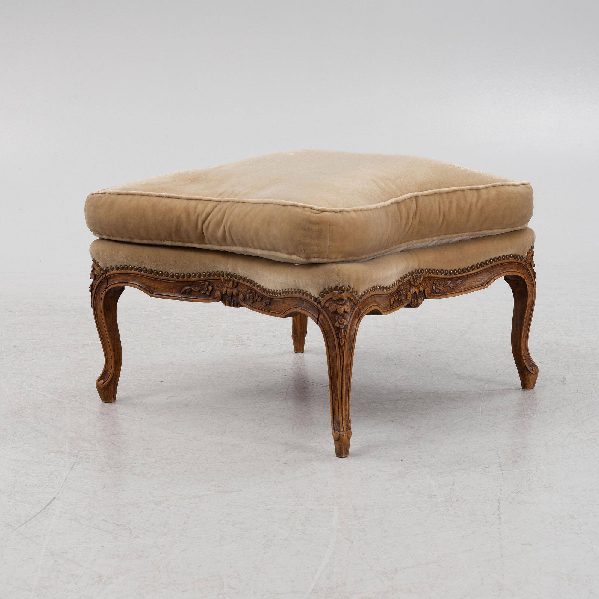 A Rococo style ottoman, around 1900.