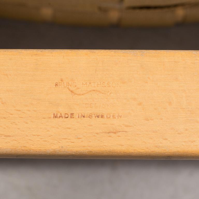 BRUNO MATHSSON, a 'Arbetsstolen' sofa from Firma Karl Mathsson, Värnamo.