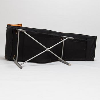 Tord Björklund, lepotuoli, "Skye" IKEA 1900-luvun loppu.