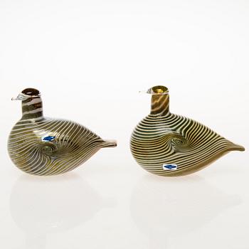 OIVA TOIKKA, a set of four glass birds signed O. Toikka Nuutajärvi.